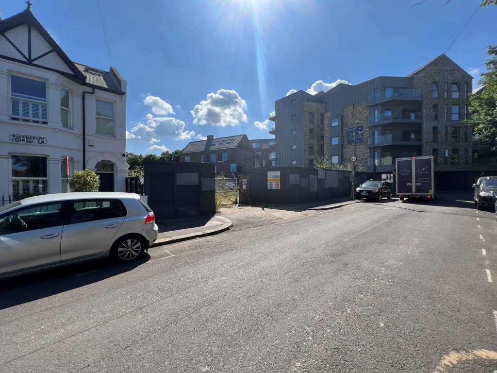 Watlng Ravensbury Terrace site entrance