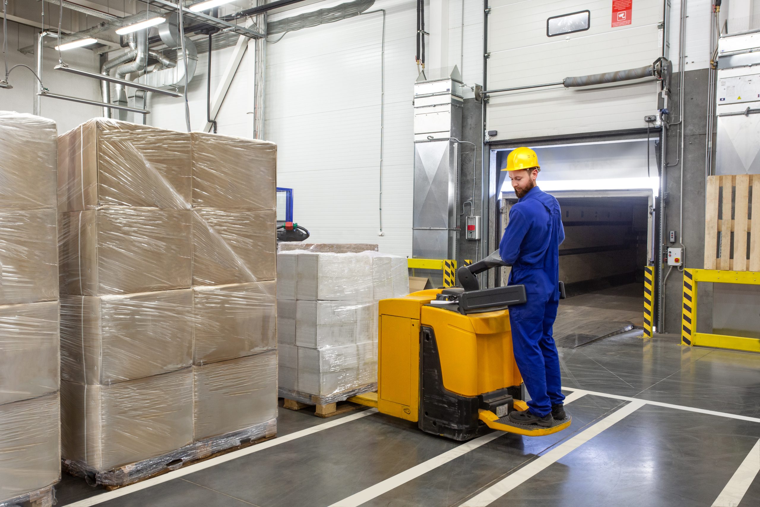 Why Companies Can Benefit from a Reliable Goods Lift